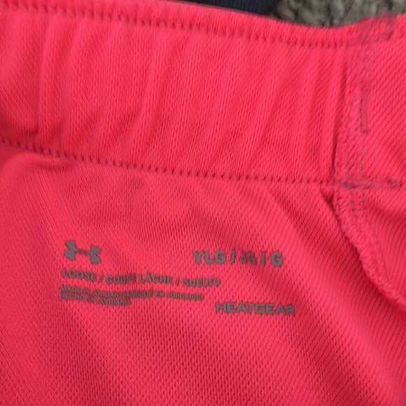 Four pack bundle of girls under armour work out shorts. - Picture 3 of 5